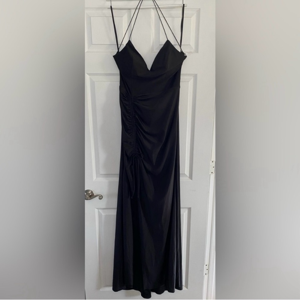 Elegant Black Spaghetti Strap Evening Gown with Ruched Detail